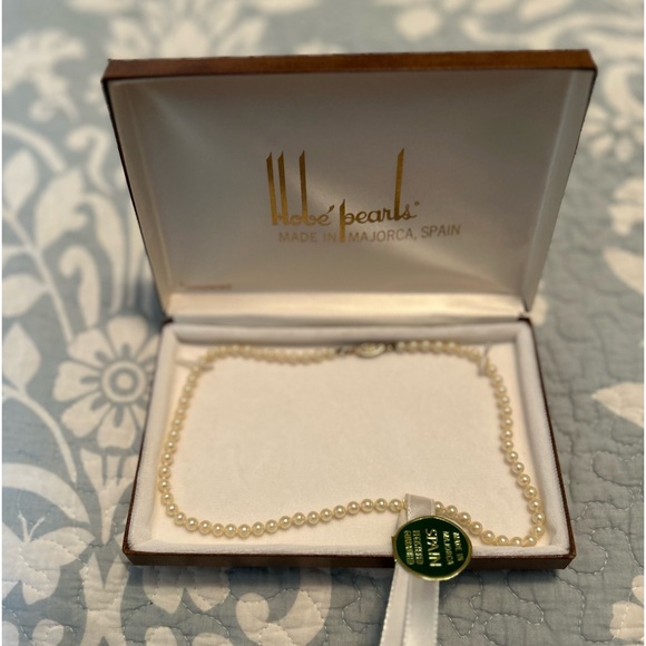 Hobe’ Pearls Majorca Spain.Cultured Simulated Madonna Pearls.15”strand.Knotted. - Picture 4 of 9